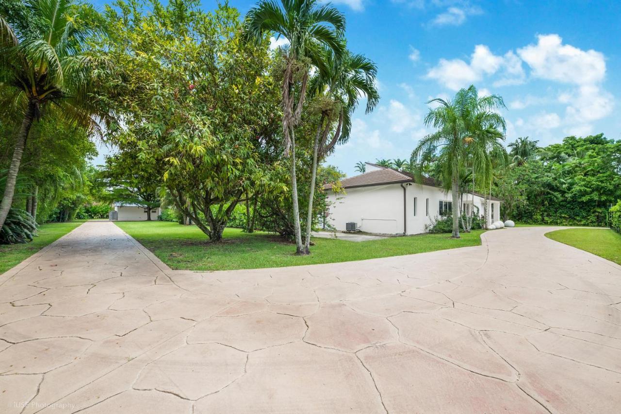 Luxe Retreat With Private & Pool Paradise L53